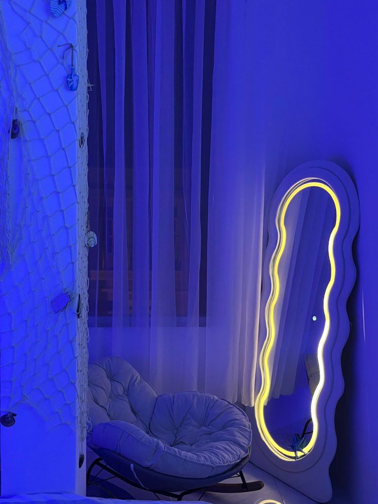Blue Wave Hoàng Gia 1